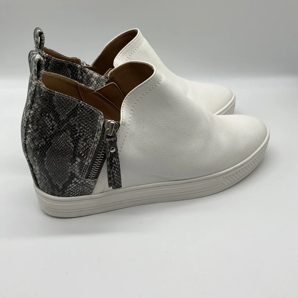 Boho Snakeskin Wedge Sneaker 9.5 Modern Edgy Hidden Heel Office Casual Shoe